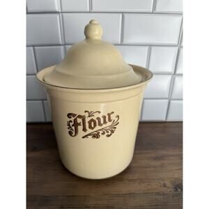 Pfaltzgraff Village Flour Canister 3.5 Qt #506 Lid #501
